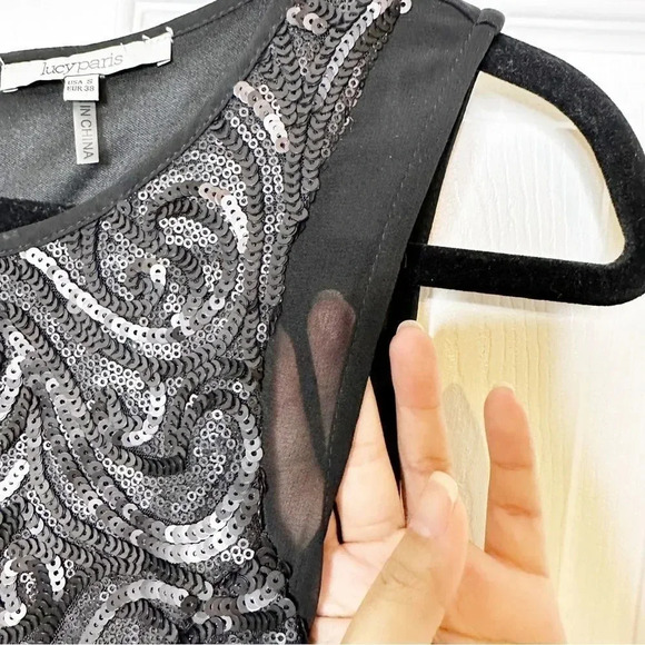LUCY PARIS US S/EUR 38 Sleeveless‎ Round Neckline Sequin Sheath Mini Dress - Picture 2 of 8
